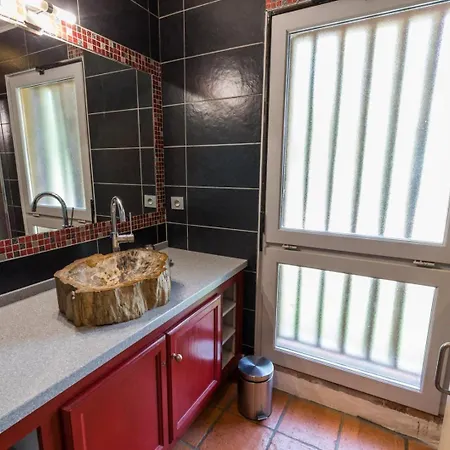 בית נופש Vieux Chene Sabres